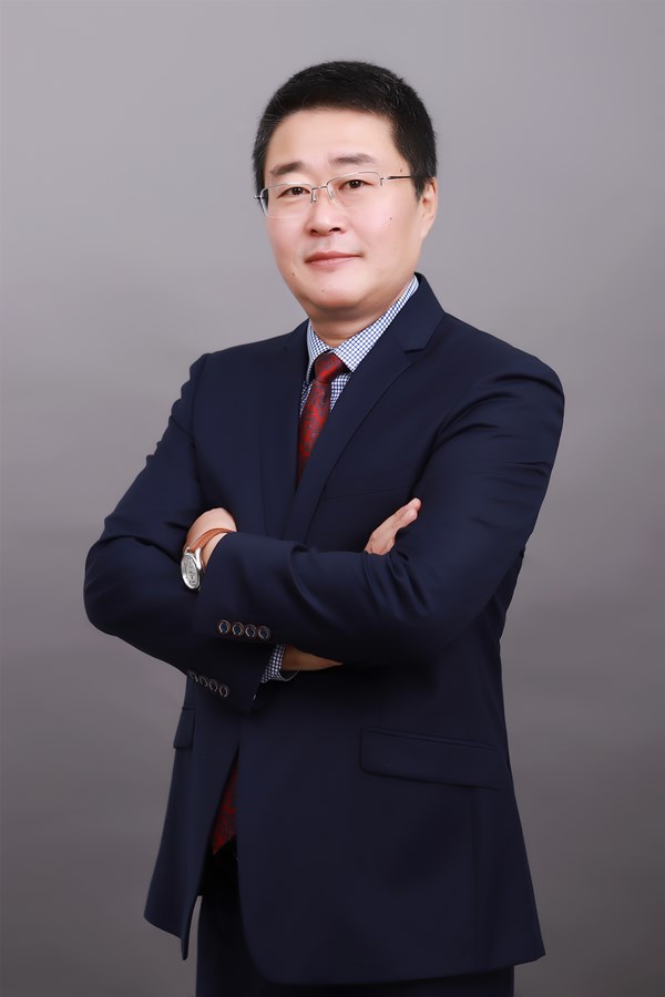 高级合伙人  黄威.jpg
